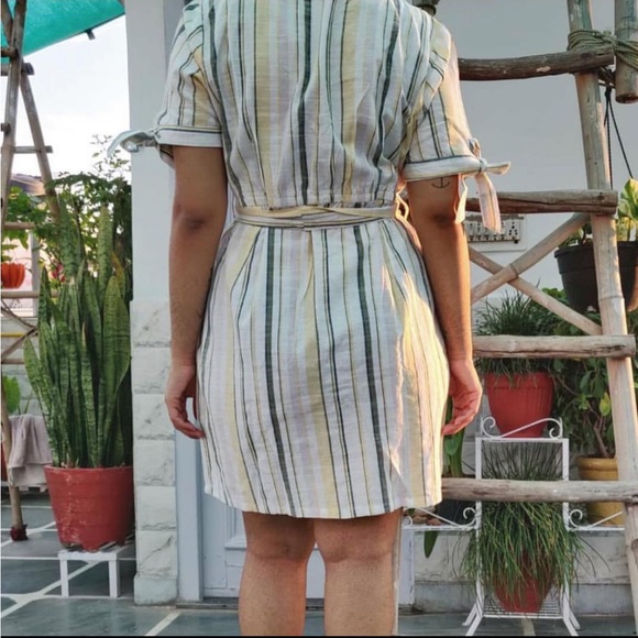 SOLD ❌ Striped Summer Button Down Dress / Shirtdress / shirt dress - Picture 9 of 9